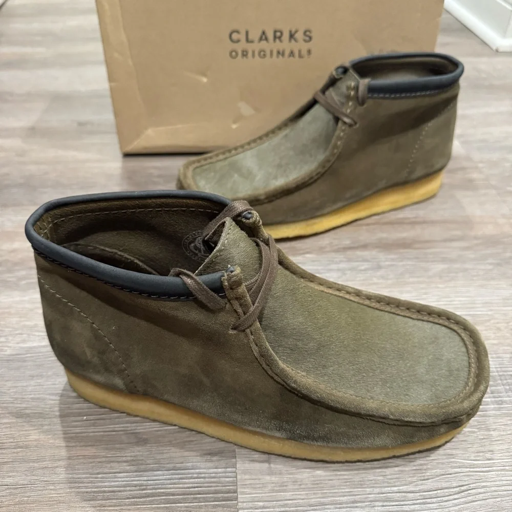 Clarks Wallabee Khaki Pony Hair Vert Olive Interest Suede Chukka Boots